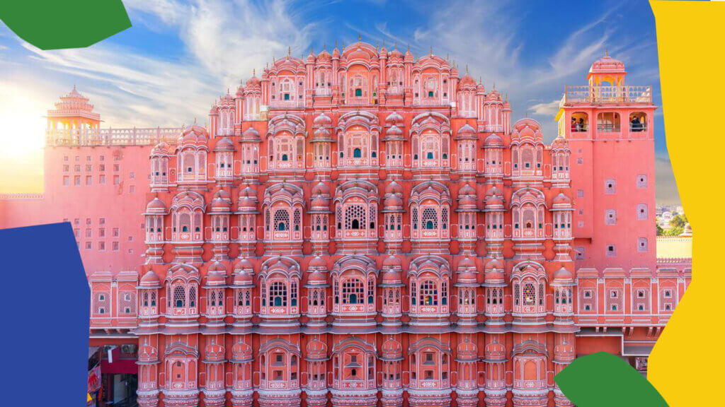 Image of the pink Hawa Mahal Palace in Jaipur, India