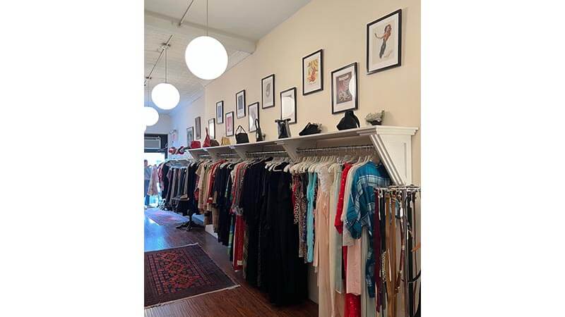 Best Vintage Shops In NYC: interior of New York vintage shop, Chess And The Sphinx